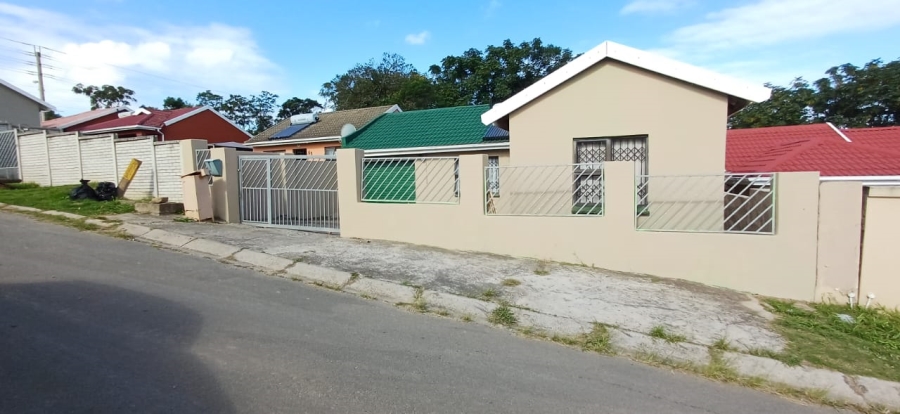 7 Bedroom Property for Sale in Haven Hills Eastern Cape